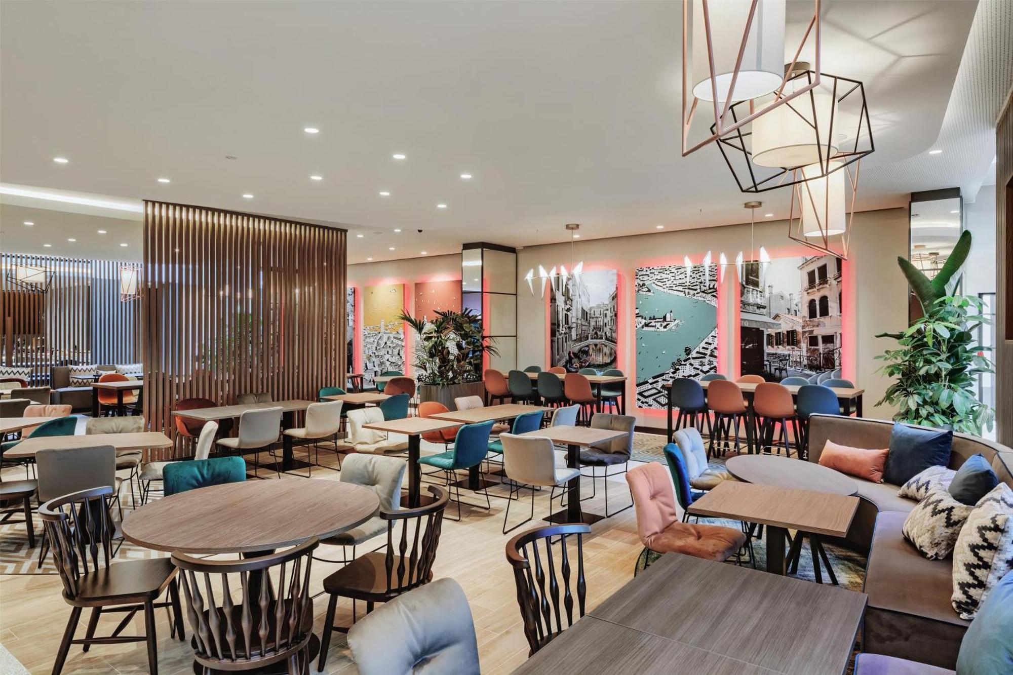 Hampton By Hilton Isola Nuova